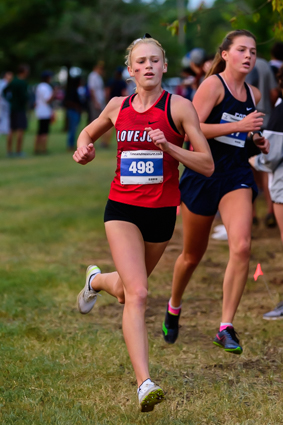 Kailey Littlefield at the Garmin TxMileSplit Invitational