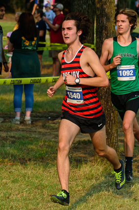 Logan Pedersen at the Garmin TxMileSplit Invitational