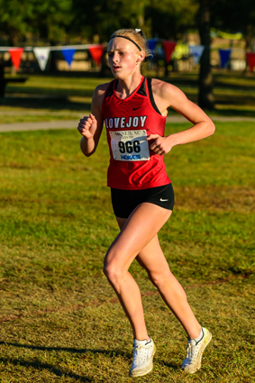 Kailey Littlefield at the Hoka McNeil Invitational