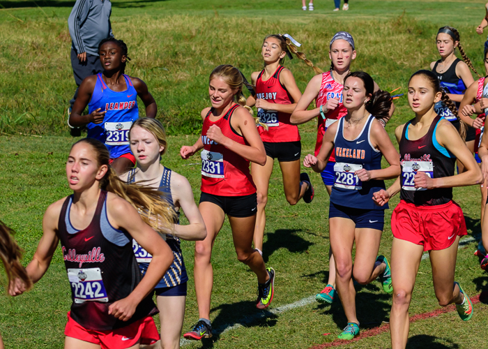 Sara Morefield, Peyton Benson in 5A State Championship race