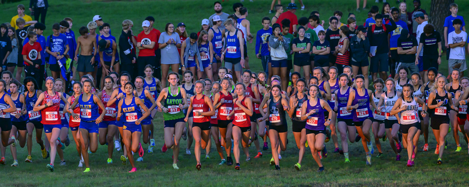 start of the El Varsity Girls race