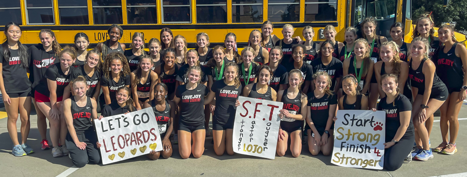 Lovejoy girls team photo after Southlake meet